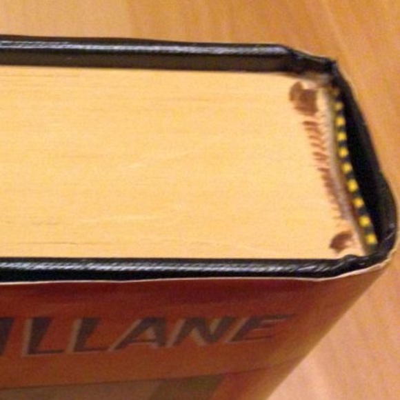 Mickey Spillane 5 in 1 hardback - Picture 4 of 7